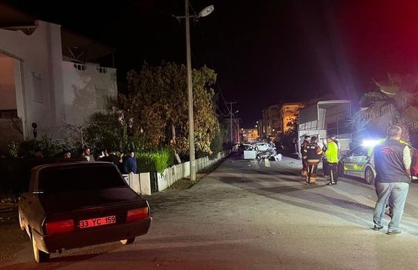 Bozyazı’da Trafik Kazasında 2 Kişi Yaralandı