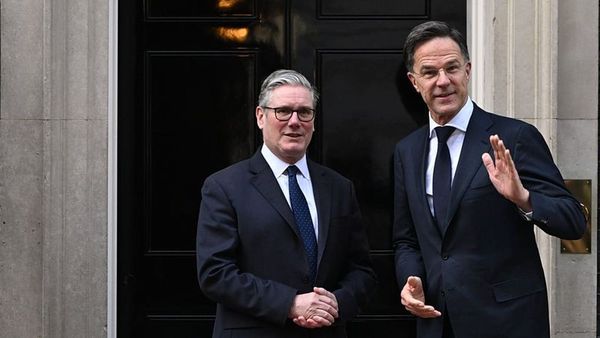 İngiltere Başbakanı Starmer’ın ABD NATO’dan Ayrılırsa Kira Talebi İddiası Sahte Çıktı