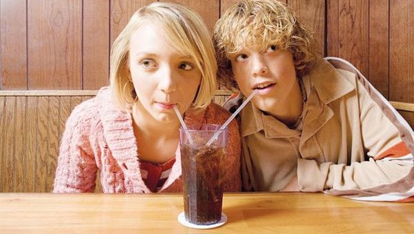 Şekerli İçecekler Ergenlerde Kaygı Riskini Artırıyor