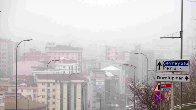 İstanbul'da Yoğun Sis Anadolu Yakası Ulaşımını Olumsuz Etkiledi