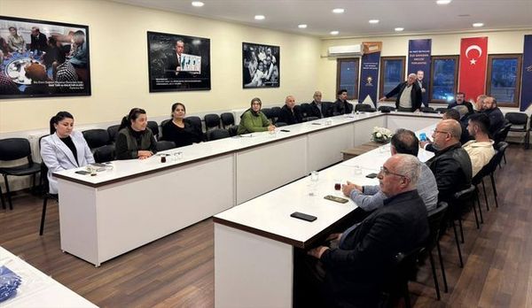 AK Parti Beypazarı’nda Yönetim Kurulu Toplantıları Sürüyor