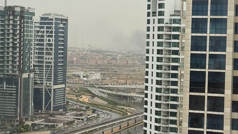 İran'ın Saldırısı Sonrası Dubai'de En Az 5 Patlama Yaşandı