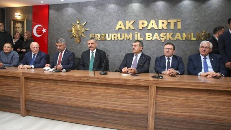 Milli Eğitim Bakanı Tekin, CHP'yi 'Tosun Paşa' Filmine Benzetti