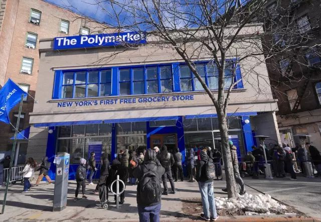 New York'ta İlk Ücretsiz Market Hizmete Girdi, Yüzlerce Kişi Alışveriş Yaptı