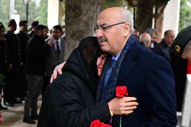 Denizli Valisi Yavuz Selim Köşger Ramazan Bayramı Arefesinde Anma ve Kutlama Etkinlikleri Düzenledi