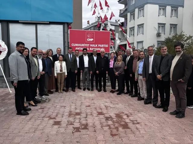 CHP Antalya İl Başkanlığı Ramazan Bayramı Bayramlaşma Töreni Düzenledi