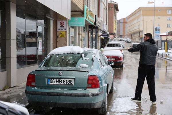 Kar ve Soğuk Hava Doğu Karadeniz Bölgesinde Etkisini Sürdürdü