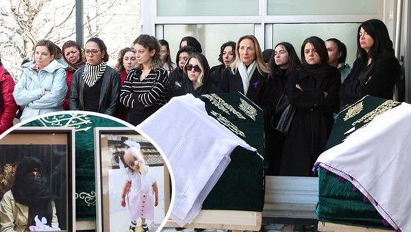 İstanbul'da Denizde Ölü Bulunan Anne ve Kızı Toprağa Verildi