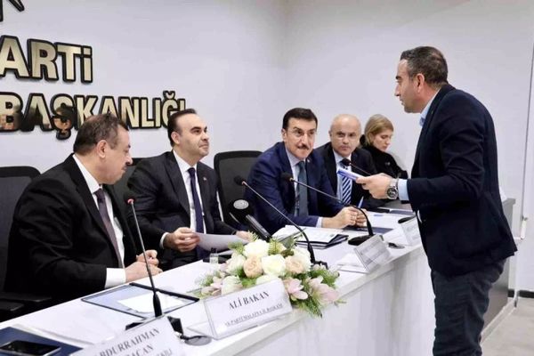 Bakan Kacır'a Akçadağ Küçük Sanayi Sitesi Projesi Tanıtıldı