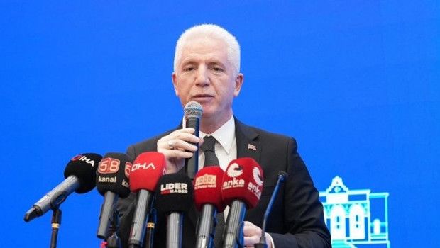 İstanbul Valisi Gül'den Bayramda Burs Müjdesi: 10 Bin Lira Destek