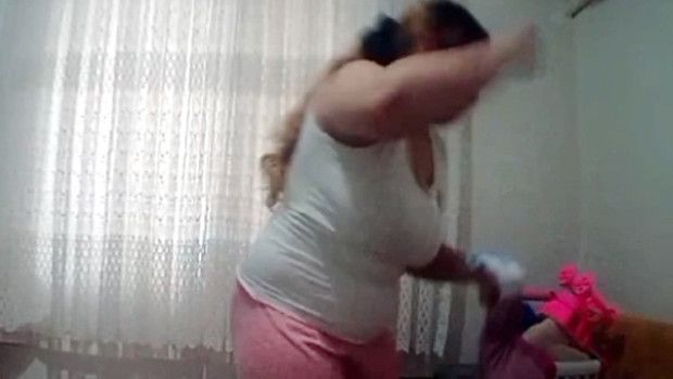 Gizli kamerayla ortaya çıkan çocuk istismarı: Anneye 6 yıl hapis cezası