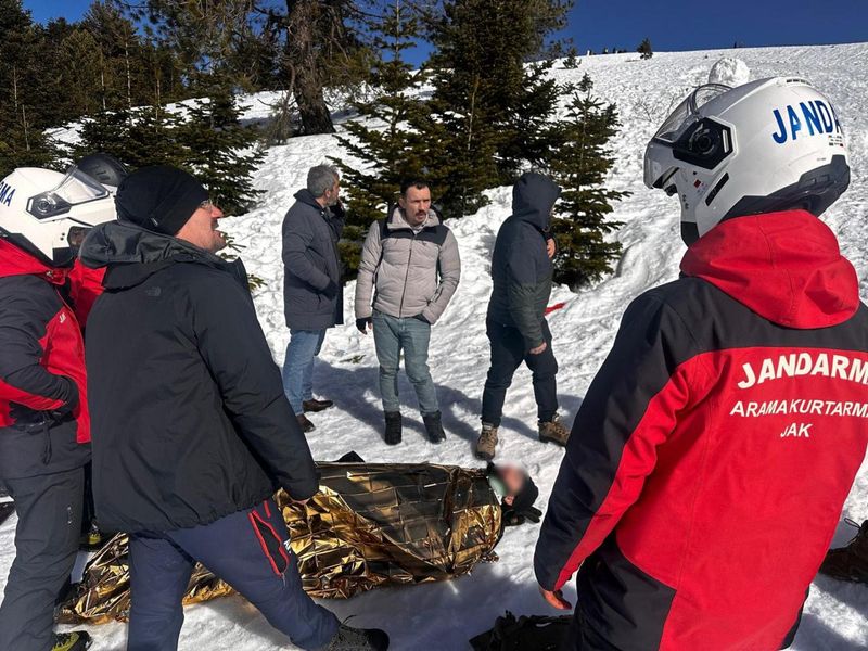 Uludağ'da Kızak Kazası: Tatilci Dereye Düştü, JAK Ekipleri Müdahale Etti