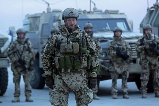 Almanya'da 17-45 Yaş Arası Erkeklere Üç Aydan Fazla Yurtdışı İzni İçin Askerlik Onayı Zorunlu