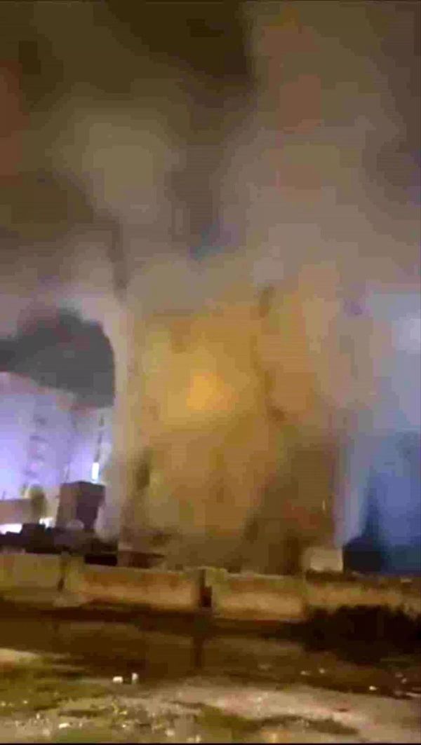 Kızıltepe'deki Mobilya Atölyesinde Yangın Çıktı, İtfaiye Müdahale Etti