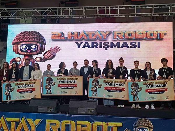 Hatay'da 2. Hataybot Robot Yarışması 4 Bin Öğrencinin Katılımıyla Tamamlandı