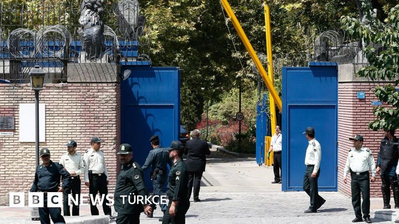 İngiltere, İran'daki Büyükelçilik Personelini Güvenlik Nedeniyle Geri Çekti