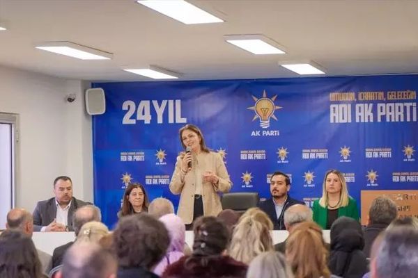 Edirne'de Bayramlaşma Törenleri Yoğun Katılımla Gerçekleşti