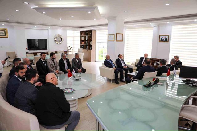 BBP Genel Başkanı Destici'den Düzce Belediye Başkanı Özlü'ye Ziyaret
