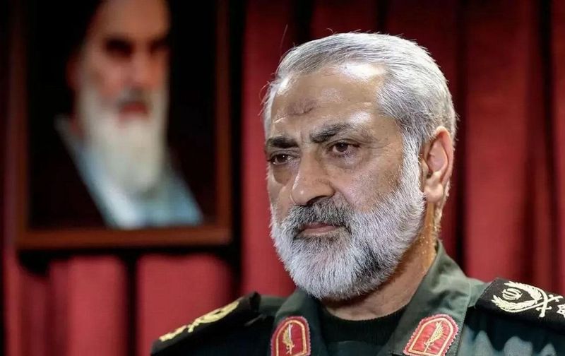 İran'dan ABD'ye Hark Adası Uyarısı: Petrol Tesislerini Kül Ederiz