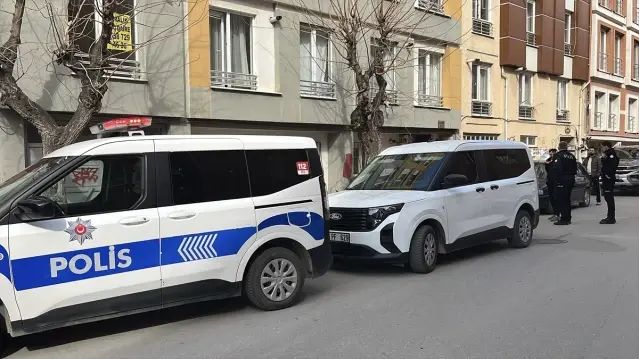 Eskişehir'de 4. Kattan Düşen Genç Ağır Yaralandı