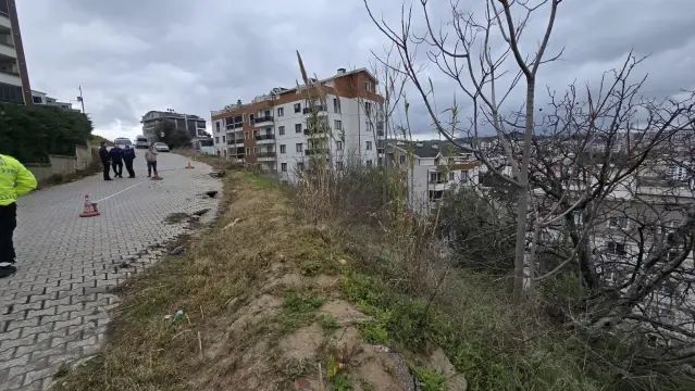 Mudanya'da Şiddetli Yağış Sonrası Yol Çökmesi Endişe Yarattı