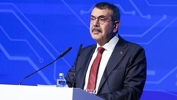 Milli Eğitim Bakanı Tekin'den Okullardaki Ramazan Etkinliklerine Laiklik Yanıtı