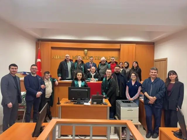 Zonguldak Belediye Başkanı Erdem, Mahallelerde Saha Çalışmalarını Sürdürüyor