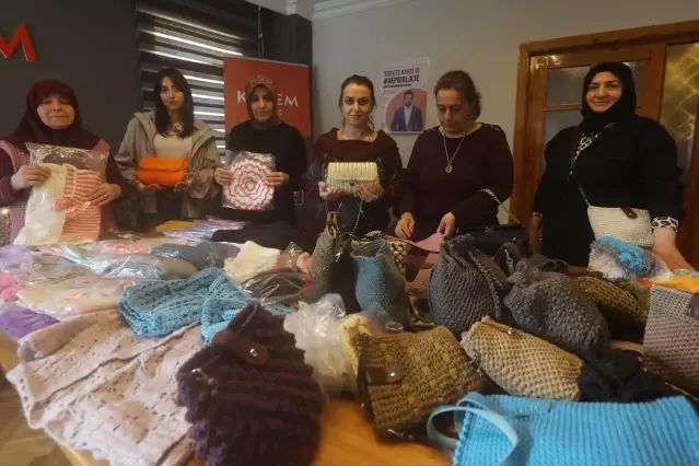 Elazığlı Kadınlar Gazze İçin El İşi Ürünlerle Destek Sağlıyor