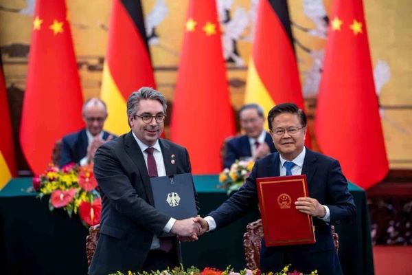 Almanya Başbakanı Merz, Çin'de Stratejik Ortaklığı Güçlendirmek İçin Görüşmelerde Bulundu