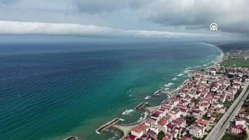 Karadeniz Üzerinde Nadir Görülen Rulo Bulut Samsun Yakakent'te Görüldü