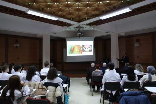 Yaşlılarda Kötü Ağız Sağlığı Alzheimer Riskini Dört Kat Artırıyor