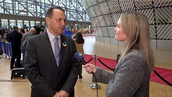 Polonya'dan Macaristan'a AB Ukrayna Desteğini Engelleme Tepkisi