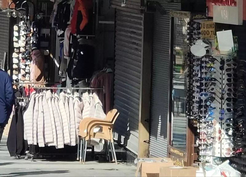 Kuşadası’nda Kuyumcu Soygunu Otomatik Kepenkle Engellendi