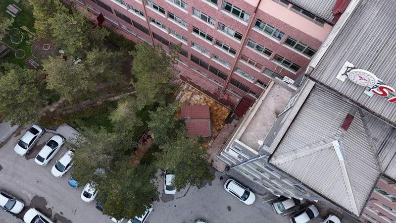 Sivas Devlet Hastanesi Bahçesindeki Bun Baba Türbesi ve İlginç Rivayeti