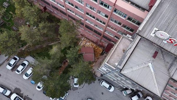 Sivas Devlet Hastanesi Bahçesindeki Bun Baba Türbesi ve İlginç Rivayeti