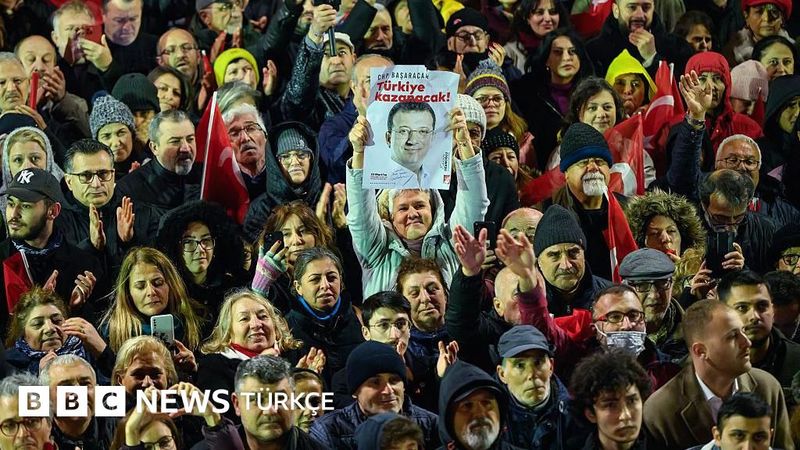 19 Mart Yıldönümünde Sarachane'de CHP'nin 'Millet İradesine Sahip Çıkıyor' Mitingi