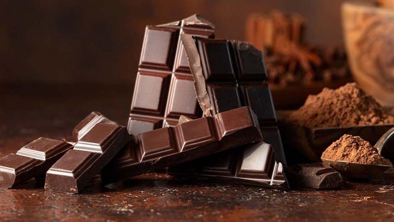 Teobromin İçeren Bitter Çikolata Yaşlanmayı Yavaşlatıyor