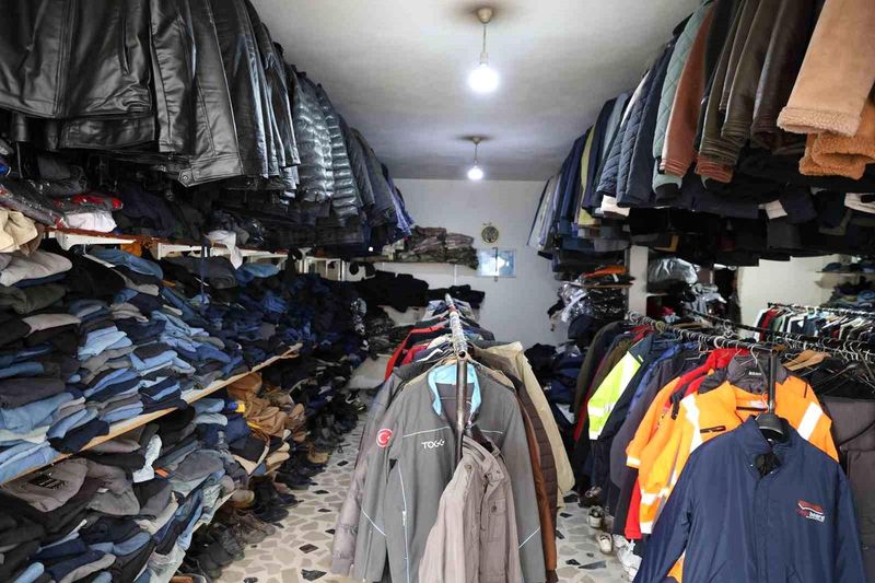 Elazığ'da İkinci El Kıyafetlere Bahar Sezonunda Talep Arttı