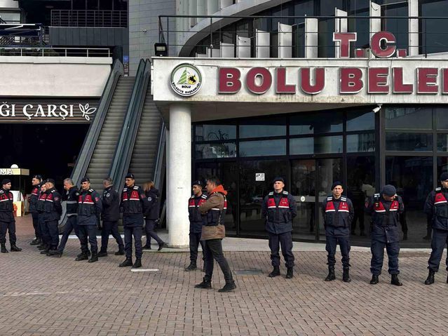 Bolu Belediyesi'nde Geniş Arama: 3 Kişi Hakkında Gözaltı Kararı Verildi