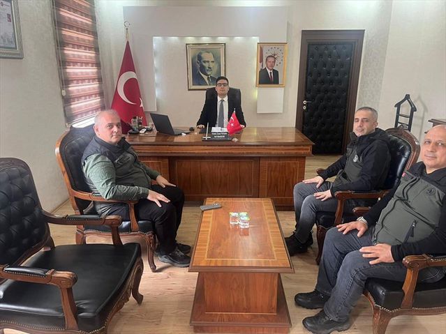 İpsala'da Alışveriş Merkezi Önü ve Yol Aydınlatma Çalışmaları Sürüyor