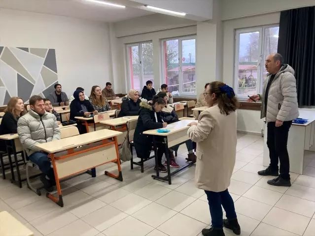 Biga’da İşitme Engellilere Özel Hijyen Eğitimi Verildi