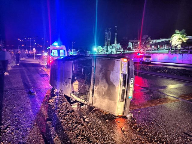 Araklı'da Trafik Kazasında 2 Kişi Yaralandı