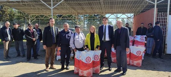 Pazaryeri'nde Yağlık Ayçiçeği Tohumu İçin Yüzde 50 Hibe Desteği Verildi