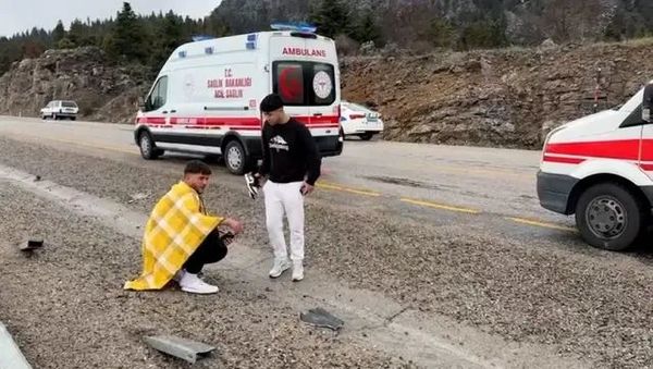 Seydişehir'de Yağış Nedeniyle Meydana Gelen Otobüs Kazasında 20 Kişi Yaralandı