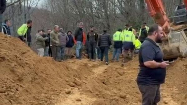 Akçakoca'da Toprak Kayması: 2 İşçiden Biri Hayatını Kaybetti