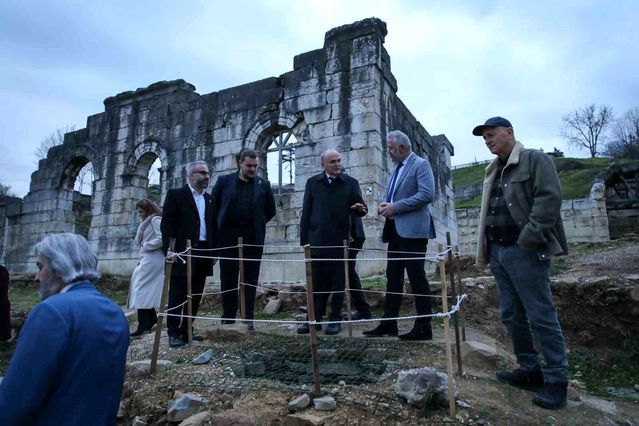 Düzce Belediye Başkanı Faruk Özlü Siyasi Parti Başkanlarıyla İş Birliği Toplantısı Düzenledi