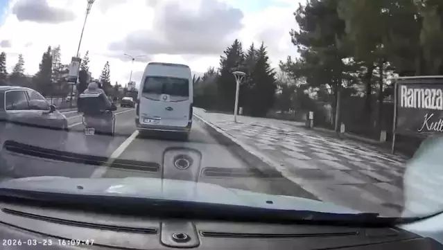 Elazığ'da Tehlikeli Motosiklet Sürüşü Kameraya Yansıdı