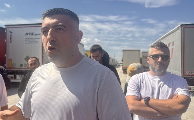 Kapıkule Sınır Kapısı'nda Tır Şoförlerinin Uzun Bekleyiş Sorunları Artıyor