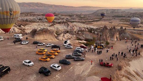 Kapadokya Ramazan Bayramı'nda Yoğun Turist Akınına Uğradı