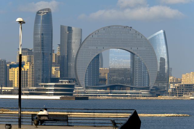 Azerbaycan Üçüncü İnsani Yardım Konvoyunu İran'a Gönderdi